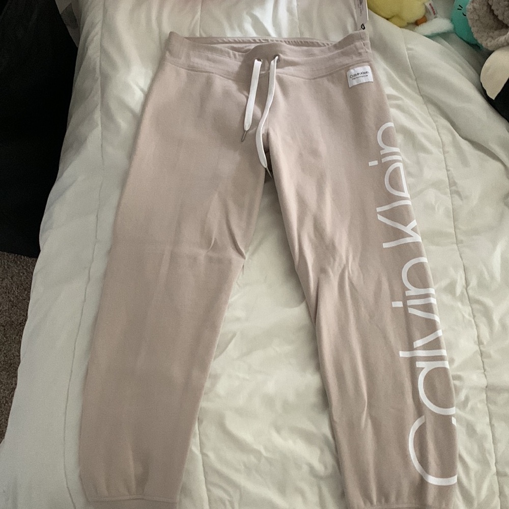 Calvin Klein joggers - Picture 2 of 5